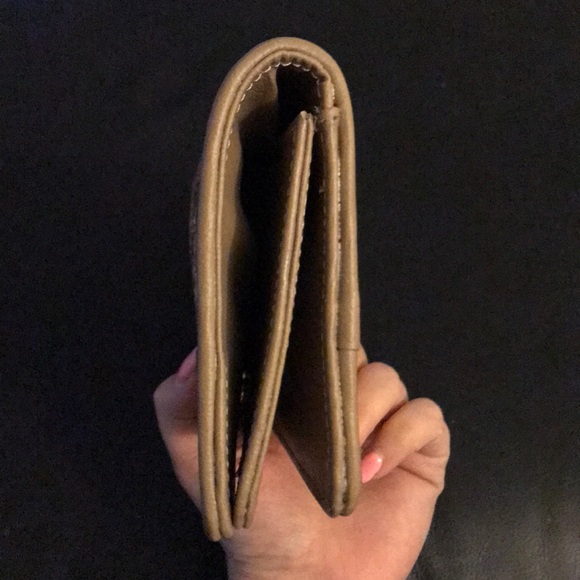 Faux python clutch - Picture 5 of 8